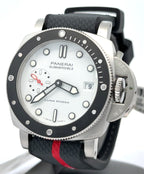 Panerai SUBMERSIBLE LUNA ROSSA 42mm  Watch PAM 1579 - PAM01579- Brand New !