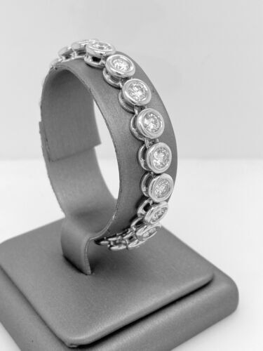 18k White Gold 15.00 CT Bezel Diamond Bracelet, 31.2 g