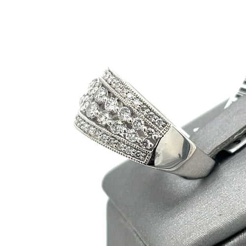 14K White Gold 1.00 CT Diamond Ladies Ring, 4.6gm, Size 6.75