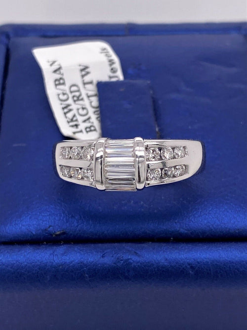 14k White Gold 1.00 CT Diamond Band, 5.9g, Size 6.25, S13149