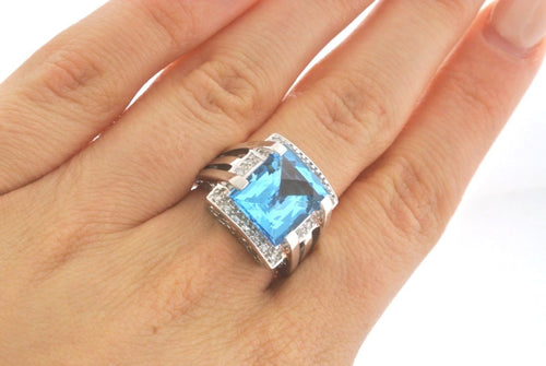 14k White Gold 5.00 CT Blue Topaz & Diamond Ladies Ring, 8.1gm, S103715