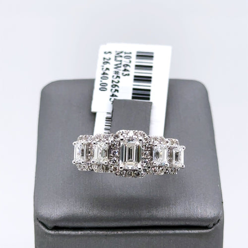 Ladies 14k White Gold 2.25 CT Baguette Diamond Ring 4.1gm Size 7, S107643